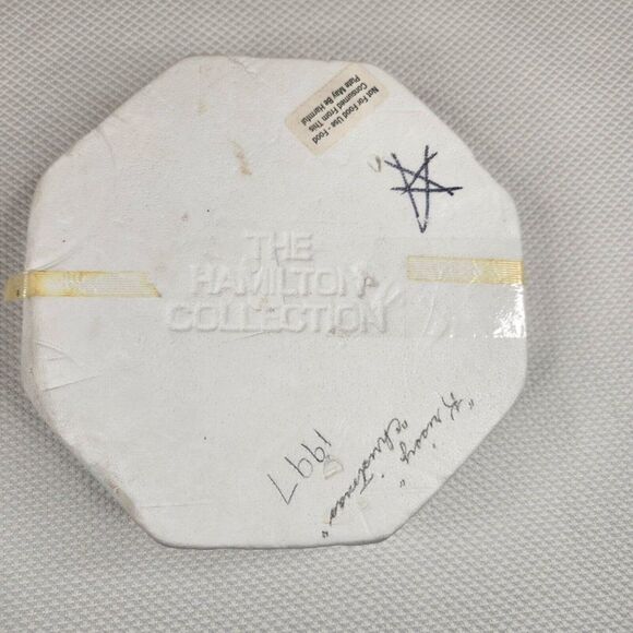 Marilyn Monroe A Star Is Born Collector Plate Remembering Norma Jeane - Picture 4 of 4